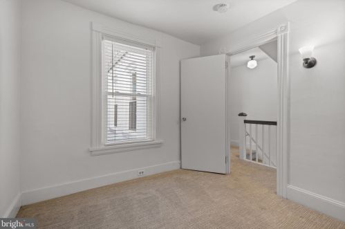 220 Liberty St, Lancaster PA  17602-1934 exterior