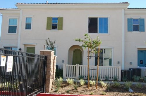 453 Beechwood Ave, Rialto, CA 92376-4701