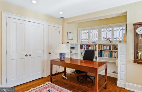 1812 Delancey Pl, Philadelphia PA  19103-6612 exterior