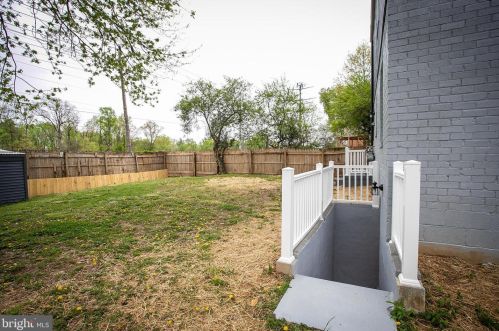 1005 Fairview Ave, Silver Spring MD  20912-5976 exterior