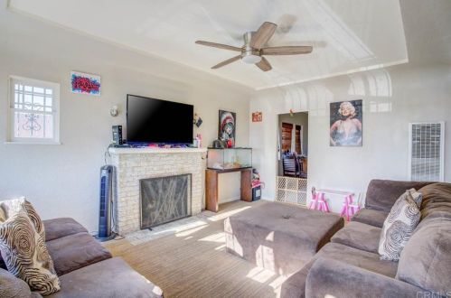 1229 38th St, San Diego, CA 92113-3229