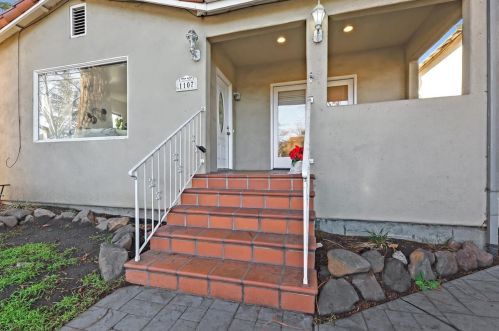 1107 High School Way, Mountain View, CA 94041-1954