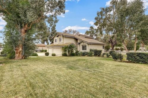 3913 Walnut Ave, Chino, CA 91710-2148