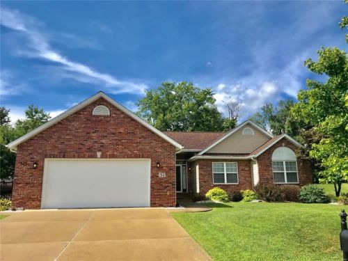 53 Annebriar Dr, Maryville, IL 62062-5696