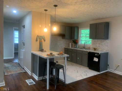437 Fairlock Ln, Atlanta GA  30331-1519 exterior
