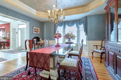 1020 Steeplechase Dr, Lancaster PA  17601-1779 exterior