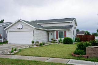 703 47 1/2 St, Fargo, ND 58103-7212