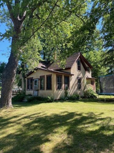 238 Birch St, Spectacle Lake, MN 55008-1129