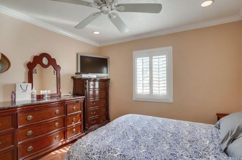 4619 130 St, Hawthorne CA 90250-5146 exterior