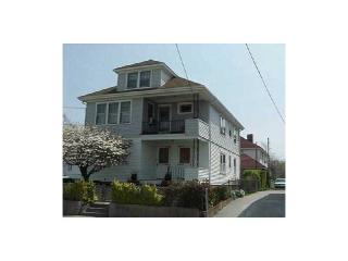 37 Ponagansett Ave, Providence, RI 02909-5124