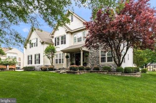 18 Shamrock Rd, Lumberton Township, NJ 08048-5289