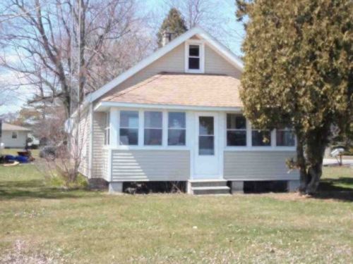 616 Howard Rd, Curtice, OH 43412-9766