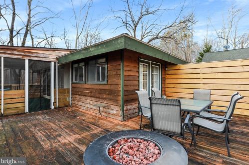 4 Pileated Woodpecker Ln, Hedgesville WV  25427-6232 exterior