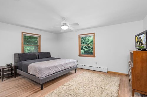 15 Sunset Hill Rd, Wilton CT  06897-4925 exterior