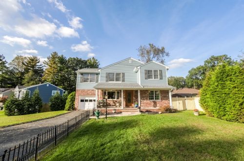 466 Wildwood Rd, Rockleigh, NJ 07647-1217