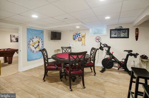 834 Edge Park Dr, Tavistock NJ 08033-1022 exterior