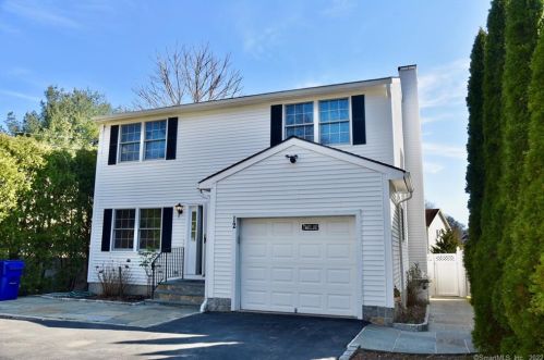 12 Parkhill Ave, Norwalk, CT 06851-5132