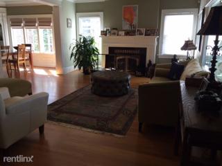 1844 56th Ave, Portland OR  97213-3513 exterior