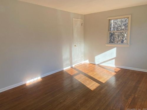 36 James St, Colchester CT  06415-1117 exterior