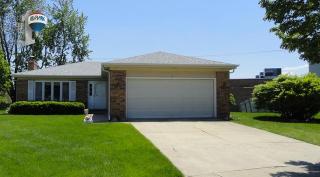 11 Pr Dr, Addison IL  60101-3147 exterior