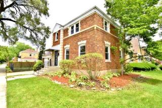 6622 School St, Chicago, IL 60634-3944