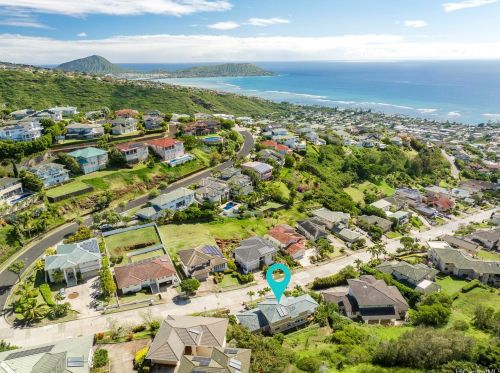 5576 Poola St, Honolulu HI  96821-1565 exterior