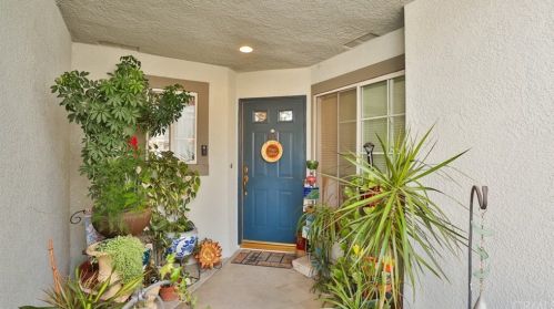 1066 Sheffield Pl, Glendora, CA 91741-6620