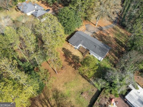 3669 Herschel Rd, Atlanta GA  30337-2306 exterior
