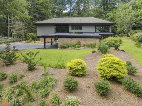 1108 Judith Way, Atlanta GA  30324-2905 exterior