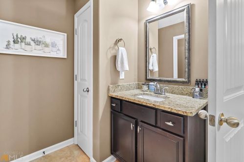 95 Cliffhaven Cir, Newnan GA  30263-5773 exterior