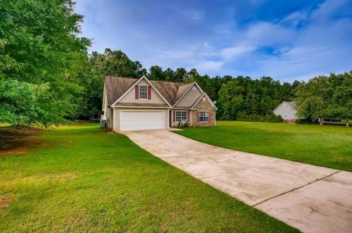546 Brewer Dr, Locust Grove, GA 30248-2344