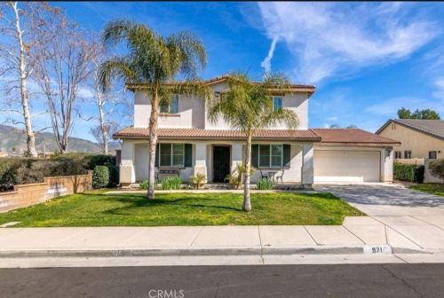 971 Overton Dr, San Jacinto, CA 92582-4251