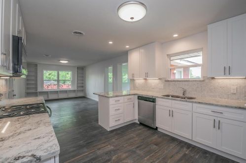 2250 Capri Dr, Fort Worth TX  76114-1949 exterior