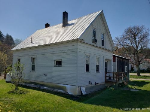 22 Mechanic St, Norridgewock, ME 04957-3446