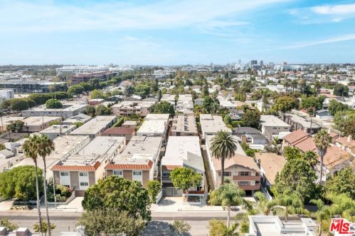 1524 Berkeley St, Santa Monica CA  90404-3215 exterior
