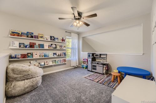 24561 Ontario Dr, Aurora CO 80016-6072 exterior