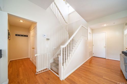 1332 Briargate Ln, Covina, CA 91722-2158