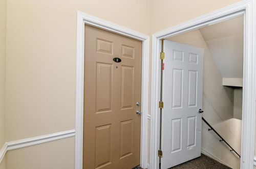 2822 Eden Ave, Cincinnati, OH 45219-2453