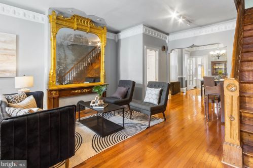 1510 10th St, Philadelphia, PA 19147-6310