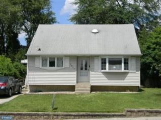 1017 Station Ave, Glendora, NJ 08029-1055