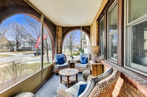 4124 Ellington Ave, Western Springs, IL 60558-1207
