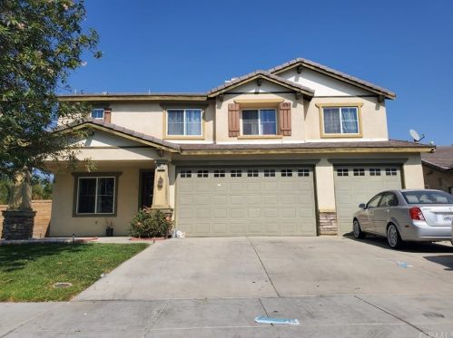 1699 Dragon Fly Cir, San Jacinto, CA 92582-3281