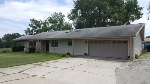 3303 Exchange St, Crete, IL 60417-3827