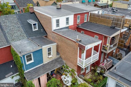 232 Walnut St, Lancaster PA  17602-2342 exterior