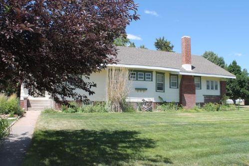 601 Howard Ave, Curtis, NE 69025-5509