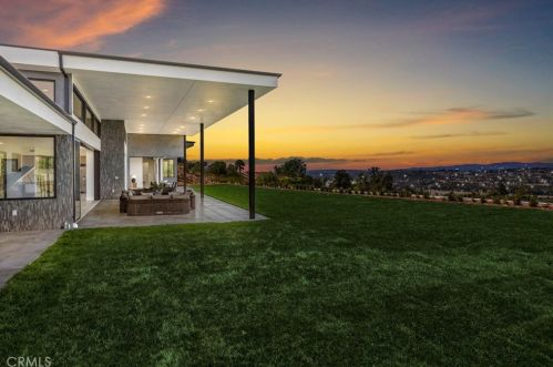 7663 Corto Rd, Anaheim CA  92808-1348 exterior