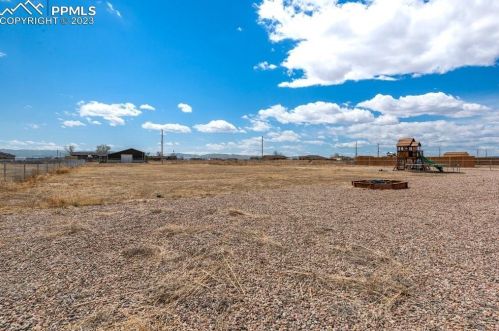 658 Mcclave Dr, Pueblo CO  81007-2126 exterior
