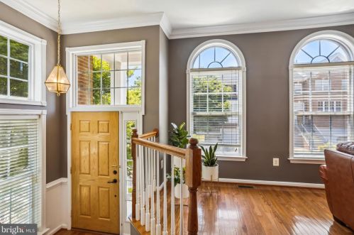 43028 Dearmont Ter, Leesburg, VA 20176-3608