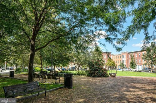 810 12th St, Philadelphia PA 19123-1960 exterior