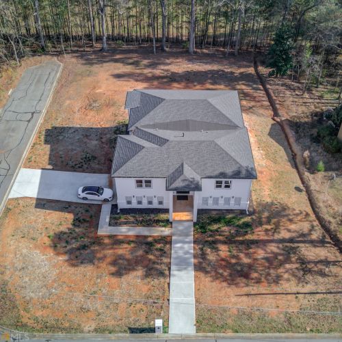 609 Falling Leaf Dr, Lilburn, GA 30047-3648